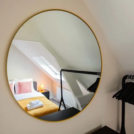 Apartment Zwart Janstraat Rotterdam